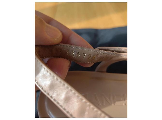 Sandali Chanel in pelle beige taglia 38 - vista 4