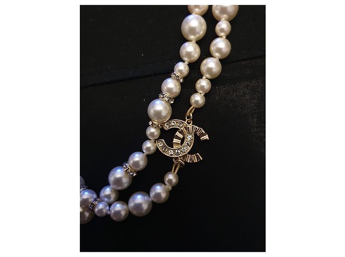 Coco Crush Chanel 2021 Pre-Fall Collana di Perle di Cristallo Dorato Gold hardware - vista 6