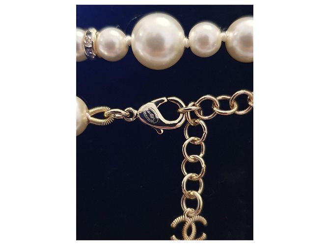 Coco Crush Chanel 2021 Pre-Fall Collana di Perle di Cristallo Dorato Gold hardware - vista 8