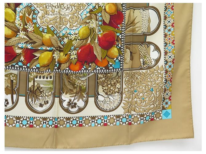 Hermès FULAR HERMES I GIARDINI DI ANDALUSIA ALINE HONORE QUADRATO 90 IN SETA Beige - vista 4