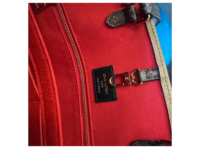 Louis Vuitton Borsa Onthego GM Monogramma Marrone - vista 13