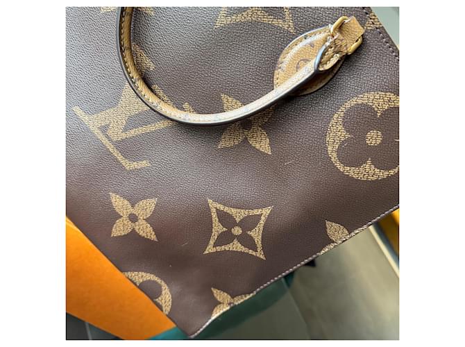 Louis Vuitton Borsa Onthego GM Monogramma Marrone - vista 3