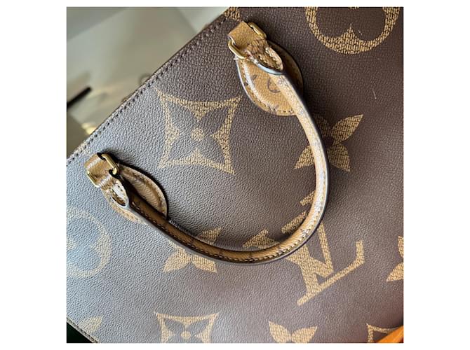 Louis Vuitton Borsa Onthego GM Monogramma Marrone - vista 6