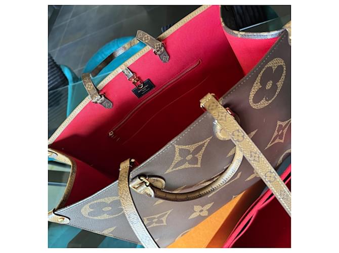 Louis Vuitton Borsa Onthego GM Monogramma Marrone - vista 7