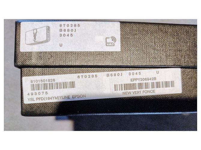 Cartera Saint Laurent de cuero verde con logo dorado - vista 10