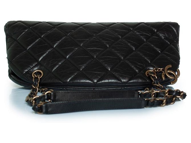 Chanel, borsa a spalla mademoiselle in nero - vista 4