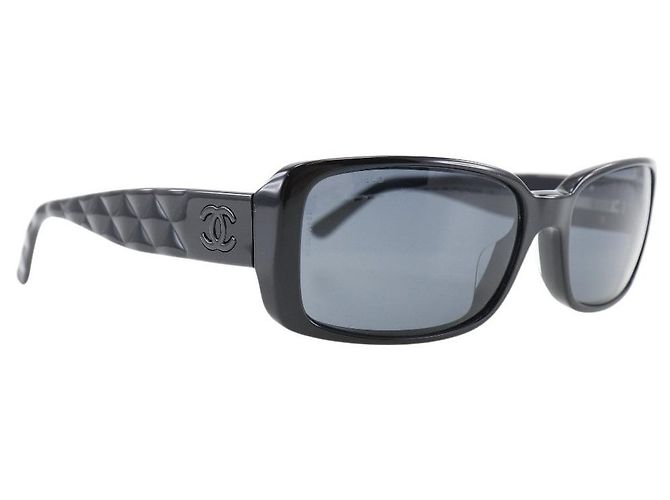 Gafas de sol Chanel Camelia 5111 Negras Negro - vista 2