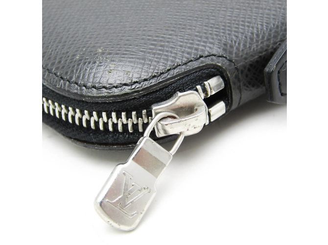 Organizer Organizzatore per valigia da viaggio Louis Vuitton Taiga Grigio - vista 10
