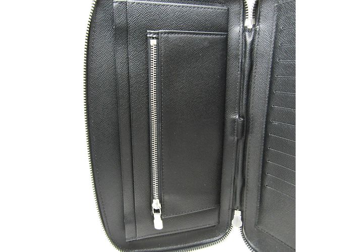 Organizer Organizzatore per valigia da viaggio Louis Vuitton Taiga Grigio - vista 11