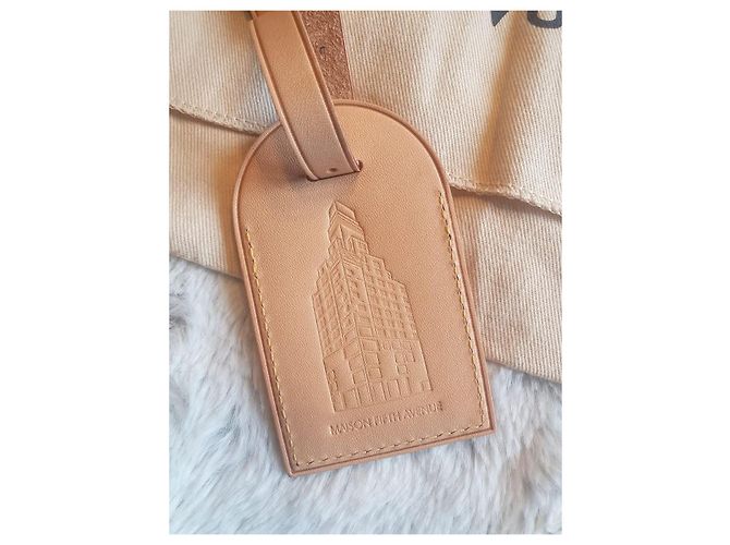 Louis Vuitton Name Tag / Address Camel - view 3