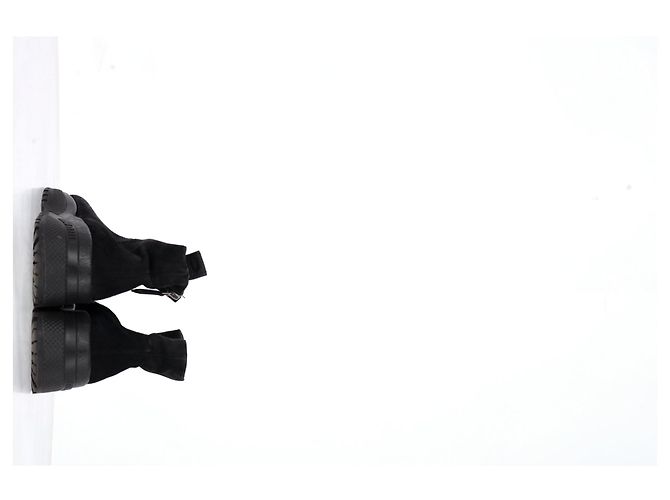 Bottines zippées Miu Miu en daim noir - vue 5