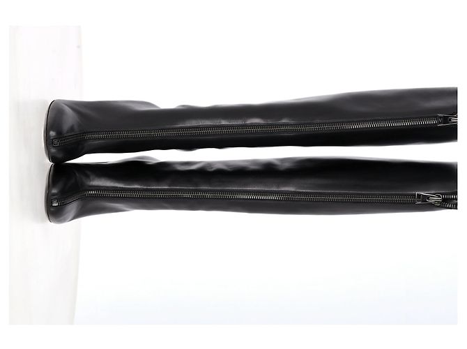 Tom Ford Front Zipped High-Heeled Knee-High Boots in Black Leather - view 8