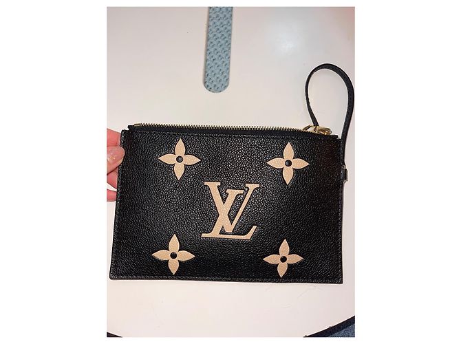 Néonoé Clutch Louis Vuitton Neonoe in pelle Empreinte nera Nero - vista 2