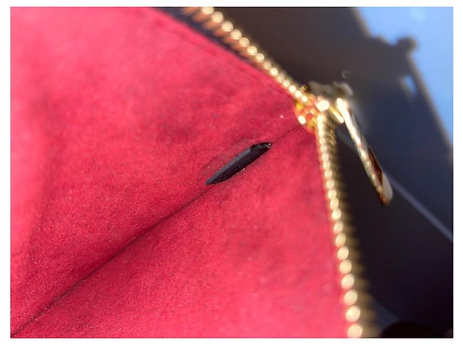 Néonoé Clutch Louis Vuitton Neonoe in pelle Empreinte nera Nero - vista 9