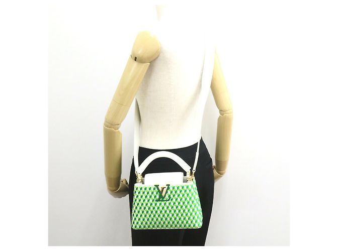 Sac 2 en 1 Capucines Mini M59879 de Louis Vuitton Blanc - vue 5