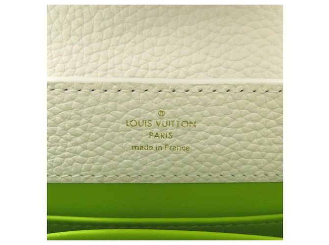 Sac 2 en 1 Capucines Mini M59879 de Louis Vuitton Blanc - vue 8