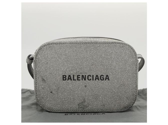 Borsa a tracolla BALENCIAGA Borsa per fotocamera in pelle argento 552372 Auth bs20585 - vista 23