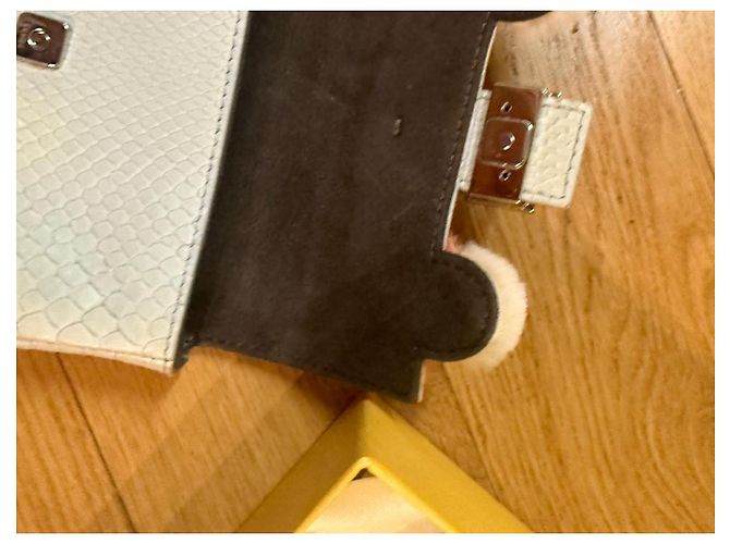 Fendi Micro-Baguette aus Python und Pelz Eggshell Aus weiß - Ansicht 10