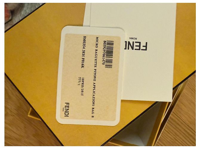 Fendi Micro-Baguette aus Python und Pelz Eggshell Aus weiß - Ansicht 11
