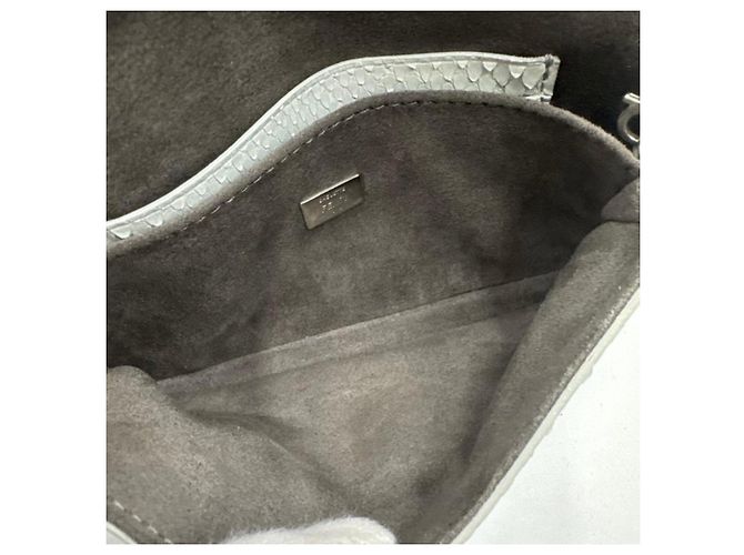 Fendi Micro-Baguette aus Python und Pelz Eggshell Aus weiß - Ansicht 15