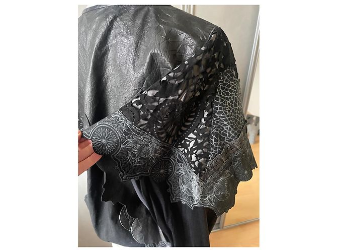 Giacca Roberto Cavalli in pelle e camoscio nera con tagli al laser Nero - vista 4