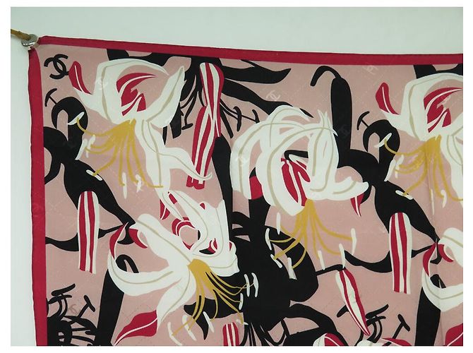 NOVE SCIARPA CHANEL FIORI GIGLIO LOGO CC QUADRATO 90 SETA ROSA - vista 2