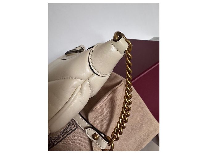 Borsa a spalla Gucci Marmont Hobo in pelle beige - vista 12