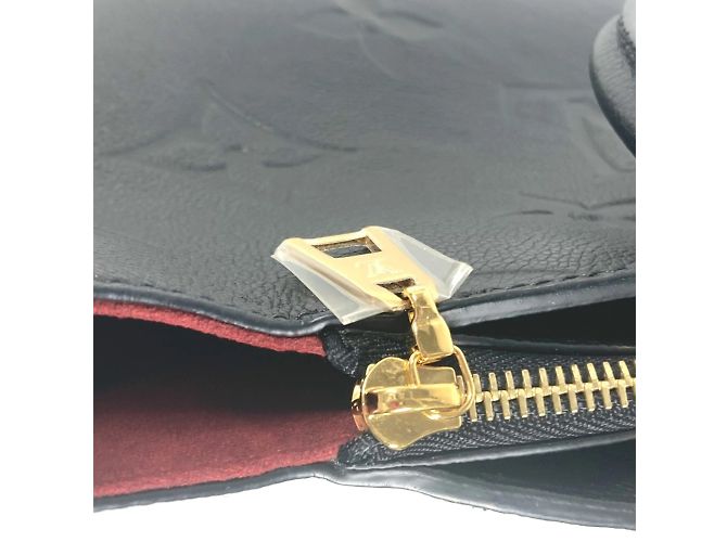 Borsa Tote Petit Palais PM in Monogram Empreinte di Louis Vuitton Nero - vista 9