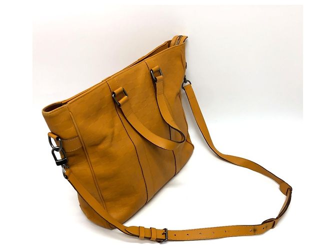 Borsa Tote Tadao Damier Infini Louis Vuitton Giallo - vista 10