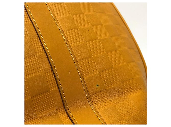 Borsa Tote Tadao Damier Infini Louis Vuitton Giallo - vista 6