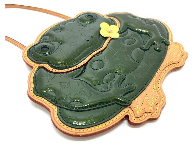 Pochette Frog Comte de Fay in Monogram Vernis Louis Vuitton Verde - vista 3