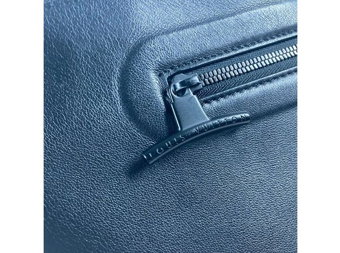 Pochette Cosmos Dark Infinity di Louis Vuitton Nero - vista 6