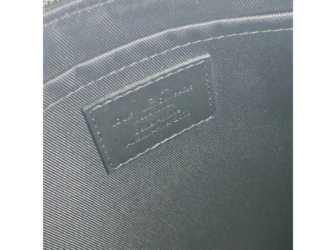 Pochette Cosmos Dark Infinity di Louis Vuitton Nero - vista 9