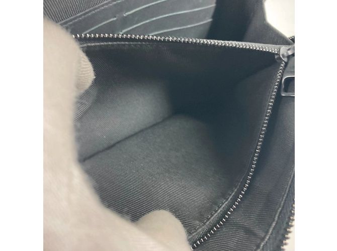 Clutch Soft Trunk Monogram Louis Vuitton Nero - vista 4