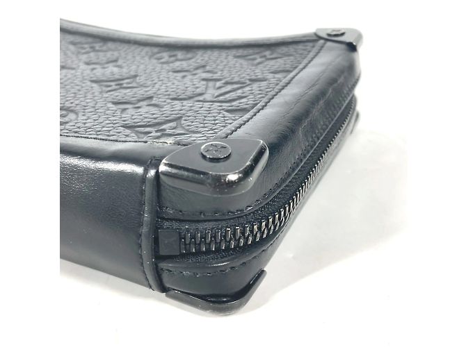 Clutch Soft Trunk Monogram Louis Vuitton Nero - vista 9