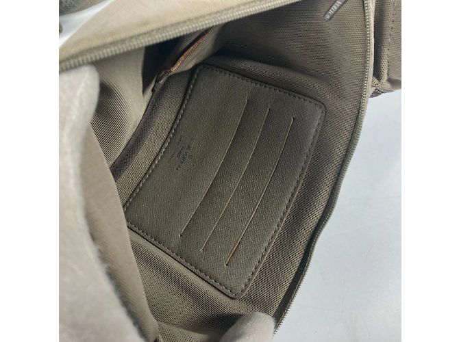Belt bag da jogging Louis Vuitton Damier Geant Santur Beige - vista 10