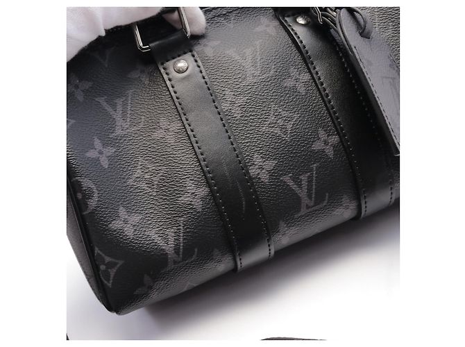 Sac à main Louis Vuitton Keepall Bandouliere 25 M46271 Gris - vue 6