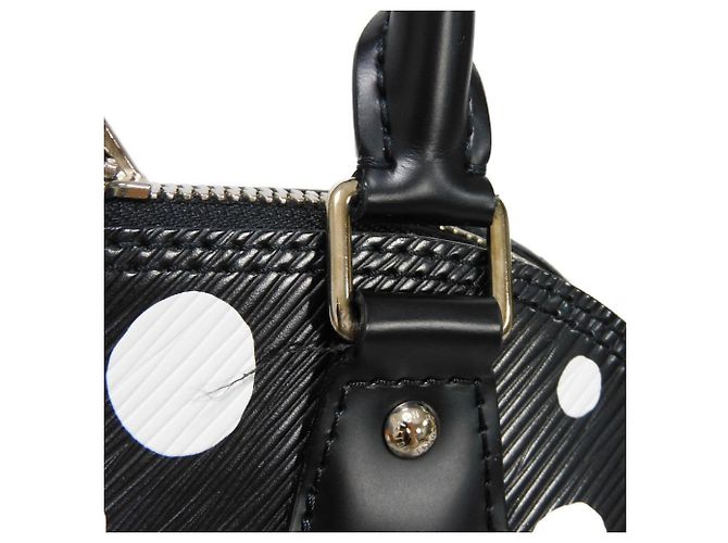 Bolsa Louis Vuitton Alma BB M21699 Preto - vista 12