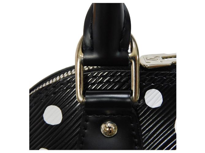 Bolsa Louis Vuitton Alma BB M21699 Preto - vista 14