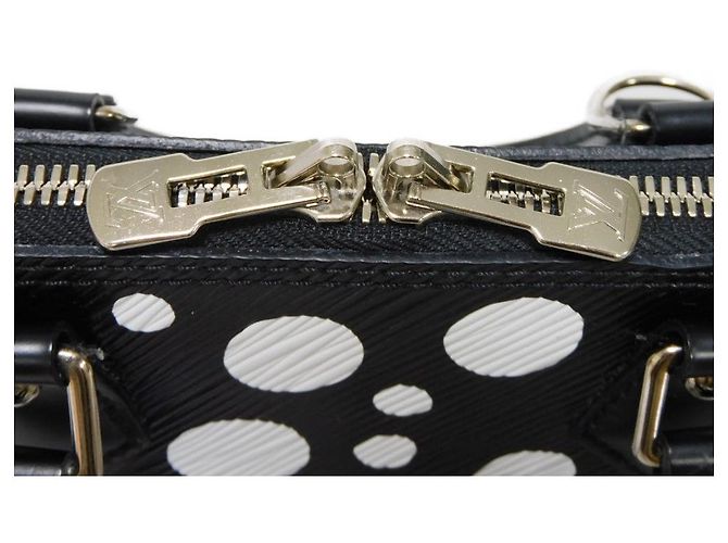 Bolsa Louis Vuitton Alma BB M21699 Preto - vista 9