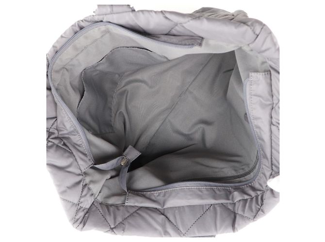 Autre Marque Folli Follie gesteppte Nylon-Tote Tasche grau - Ansicht 6