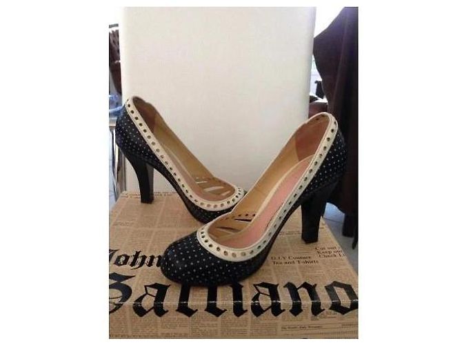 Décolleté John Galliano Minipoin Chic in pelle nera numero 37 - vista 6