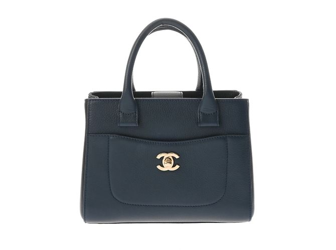 Borsa a mano Chanel Neo Executive Tote Nero Blu navy - vista 2