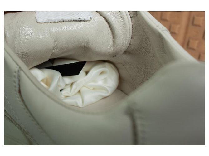 Gucci, Rhyton-Sneaker mit Streifen - Ansicht 8