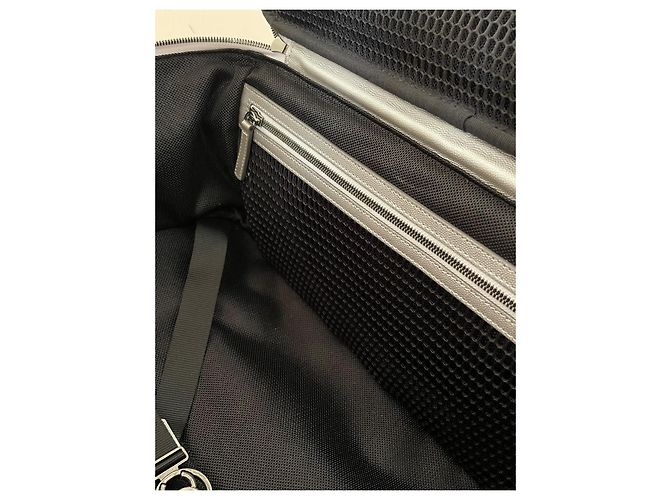 Valigia Chanel in Pelle Argentata Grained Argento - vista 11