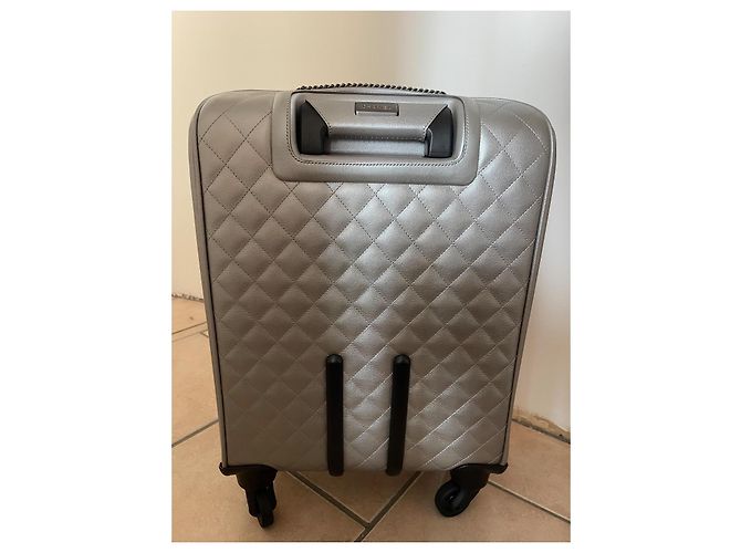 Valigia Chanel in Pelle Argentata Grained Argento - vista 12