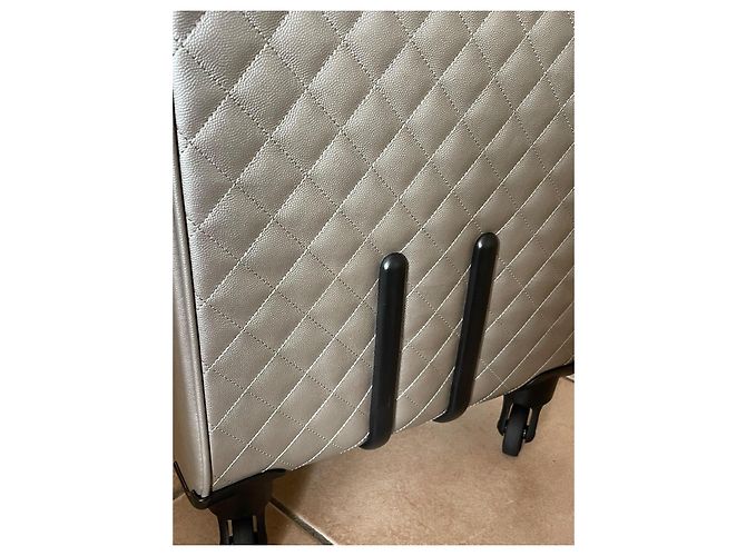 Valigia Chanel in Pelle Argentata Grained Argento - vista 3