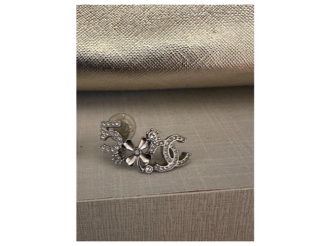 Coco Crush Orecchini Chanel argentati in acciaio Argento - vista 5