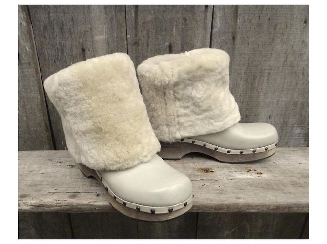 Zoccoli Frye in pelle e shearling crema - vista 3