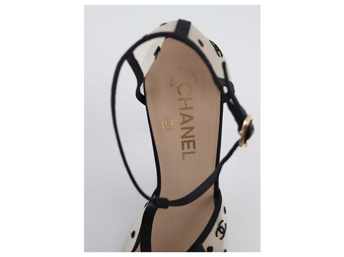 Chanel Tacchi neri Nero - vista 4